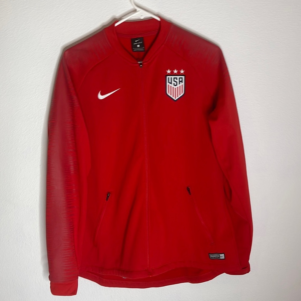 Nike Dri-Fit Authentic Football red USA jacket size Large. Fitted look